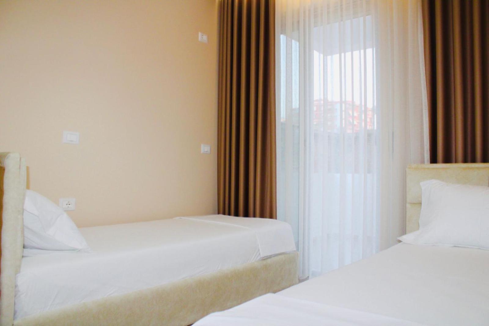 Holiday Apartment Vlorë Buitenkant foto