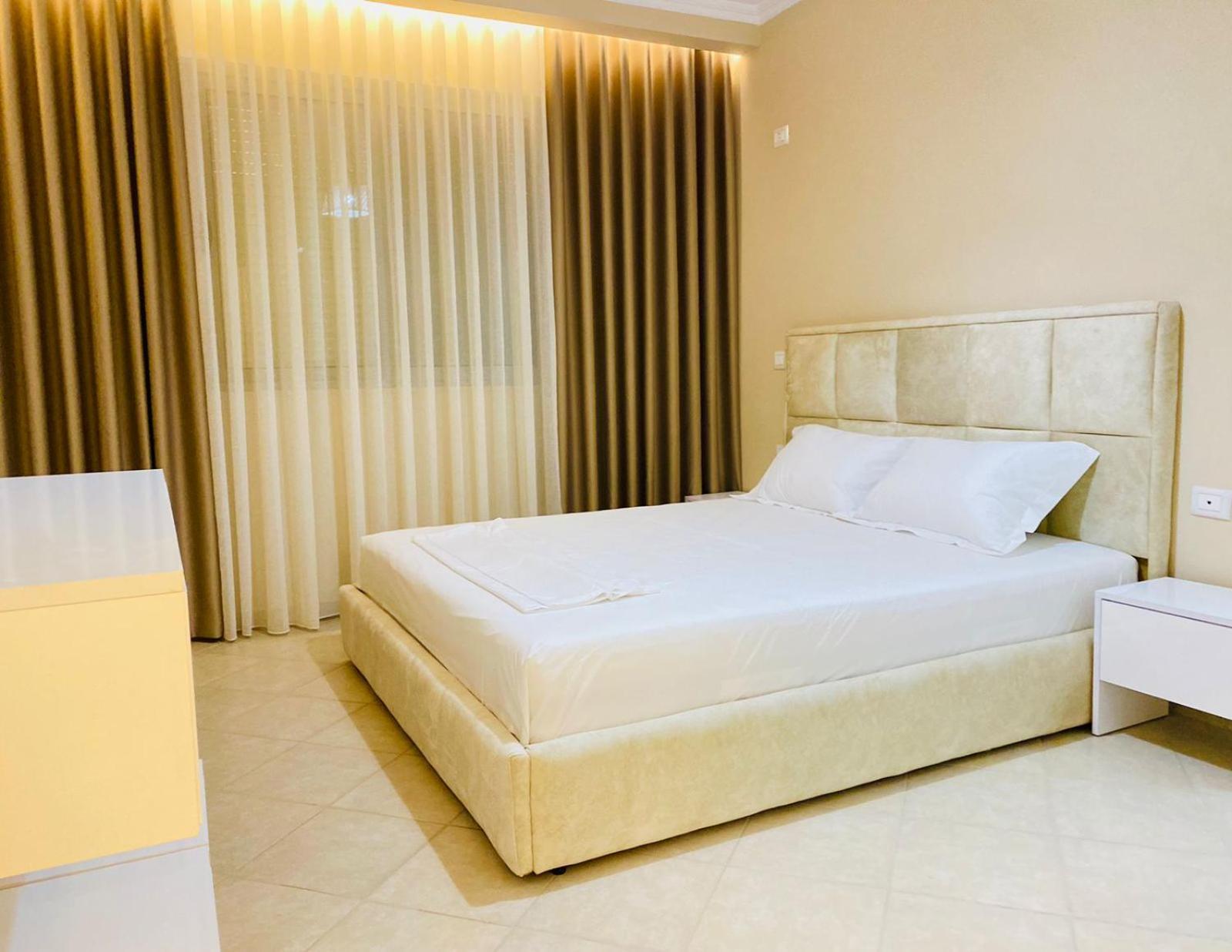 Holiday Apartment Vlorë Buitenkant foto