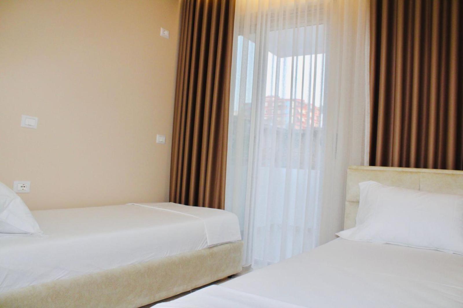 Holiday Apartment Vlorë Buitenkant foto