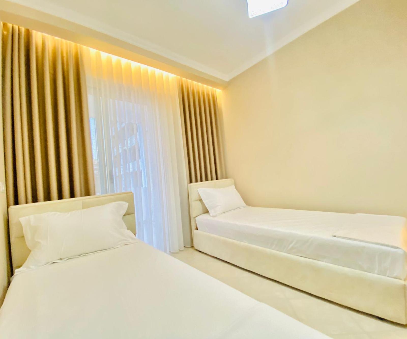 Holiday Apartment Vlorë Buitenkant foto