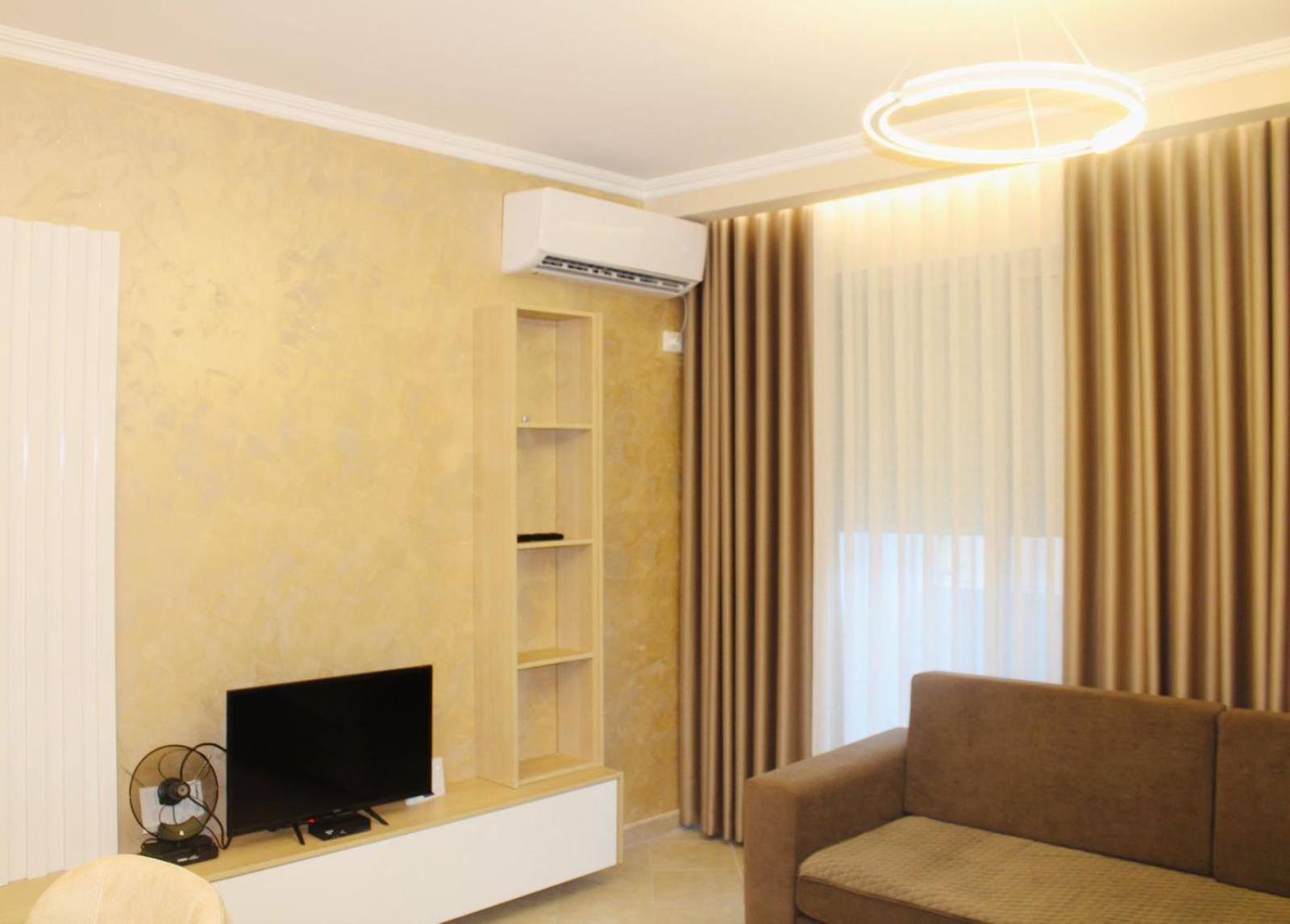 Holiday Apartment Vlorë Buitenkant foto