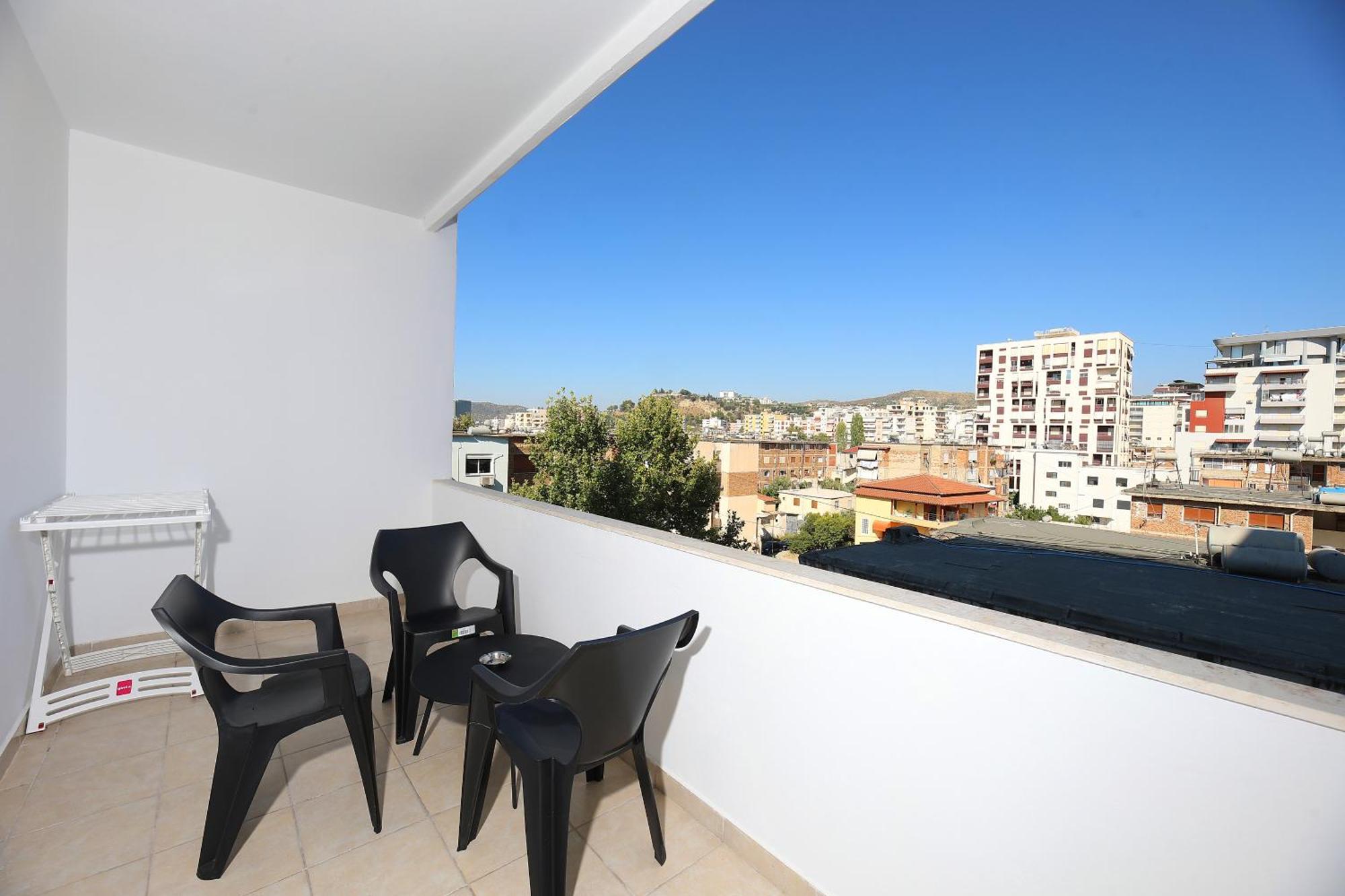 Holiday Apartment Vlorë Buitenkant foto